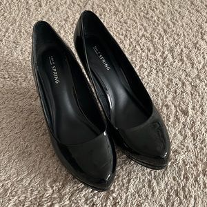 Call it spring round toe heels